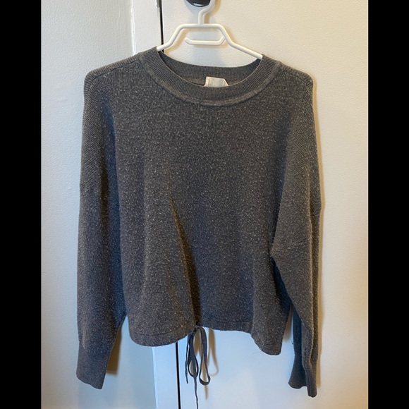 RD Style Grey Sweater w/ Elastic Waist - Picture 1 of 4